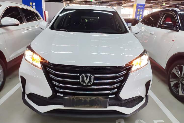 Used CHANGAN CS15 2021 1.5L Manual Entry-Level Trim Front