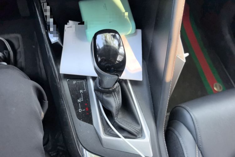 Used CHANGAN CS15 2021 1.5L Automatic Entry-Level Trim Gear Lever