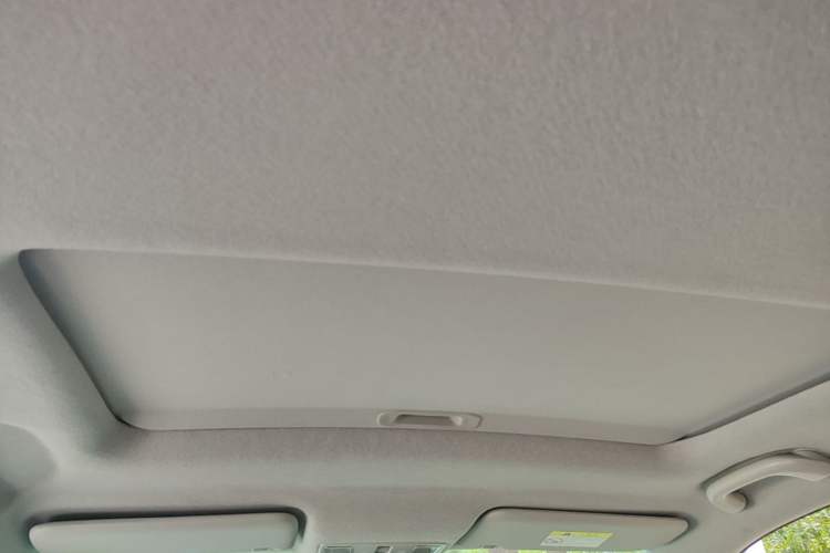 Used CHANGAN CS15 2021 1.5L Automatic Entry-Level Trim Headliner