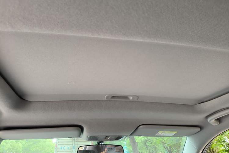 Used CHANGAN CS15 2021 1.5L Automatic Entry-Level Trim Headliner