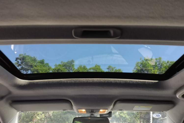 Used CHANGAN CS15 2021 1.5L Automatic Entry-Level Trim Headliner