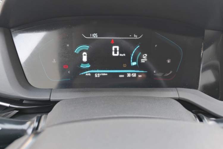 Used CHANGAN CS15 2021 1.5L Manual Entry-Level Trim Instrument Cluster