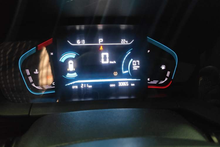 Used CHANGAN CS15 2021 1.5L Automatic Entry-Level Trim Instrument Cluster