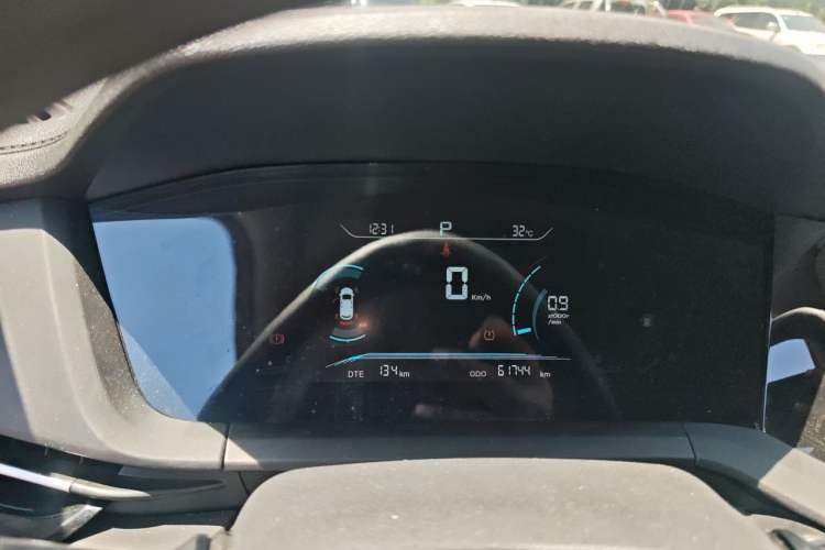 Used CHANGAN CS15 2021 1.5L Automatic Entry-Level Trim Instrument Cluster