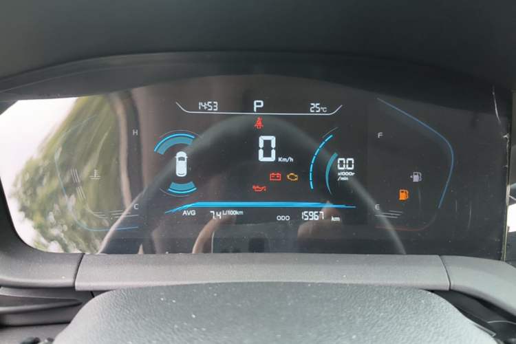 Used CHANGAN CS15 2021 1.5L Automatic Entry-Level Trim Instrument Cluster