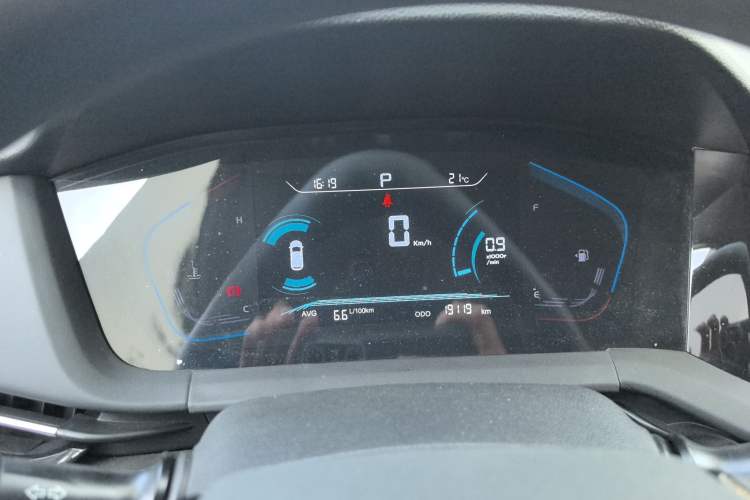 Used CHANGAN CS15 2021 1.5L Automatic Entry-Level Trim Instrument Cluster