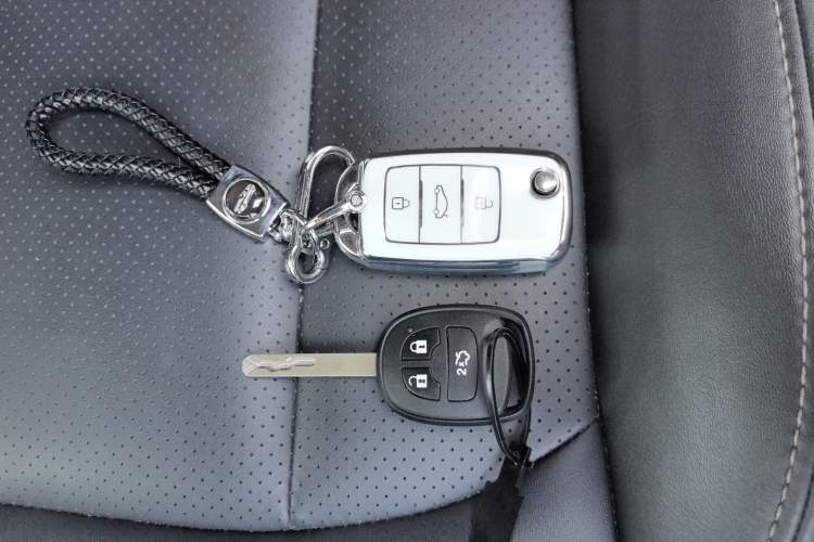 Used CHANGAN CS15 2021 1.5L Automatic Entry-Level Trim Interior 1
