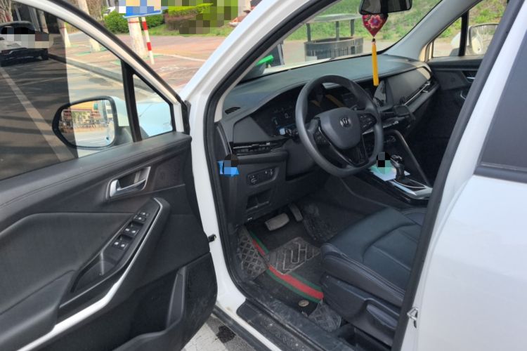 Used CHANGAN CS15 2021 1.5L Automatic Entry-Level Trim Interior 3