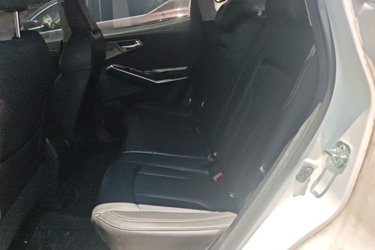 Used CHANGAN CS15 2021 1.5L Automatic Entry-Level Trim Interior 4