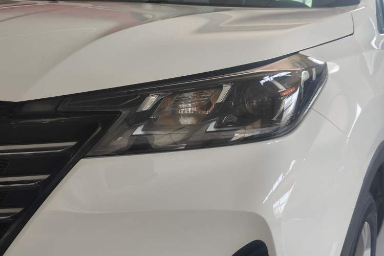 Used CHANGAN CS15 2021 1.5L Automatic Entry-Level Trim Left Front Headlight