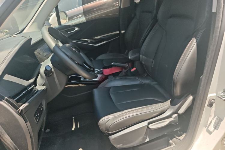 Used CHANGAN CS15 2021 1.5L Automatic Entry-Level Trim Left Front Seat