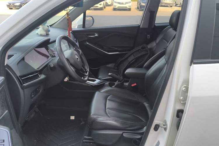 Used CHANGAN CS15 2021 1.5L Automatic Entry-Level Trim Left Front Seat