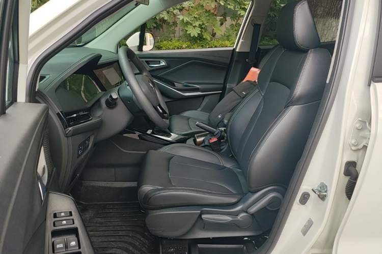 Used CHANGAN CS15 2021 1.5L Automatic Entry-Level Trim Left Front Seat