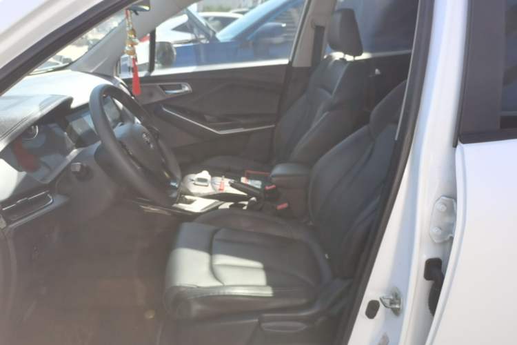 Used CHANGAN CS15 2021 1.5L Automatic Entry-Level Trim Left Front Seat
