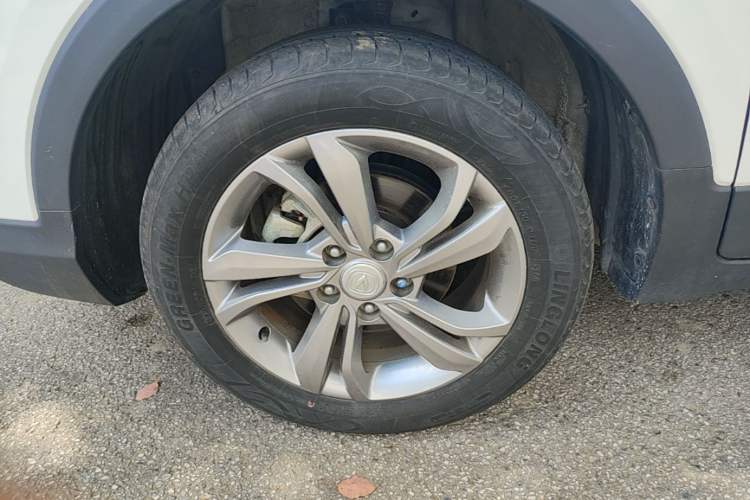 Used CHANGAN CS15 2021 1.5L Automatic Entry-Level Trim Left Front Wheel Hub