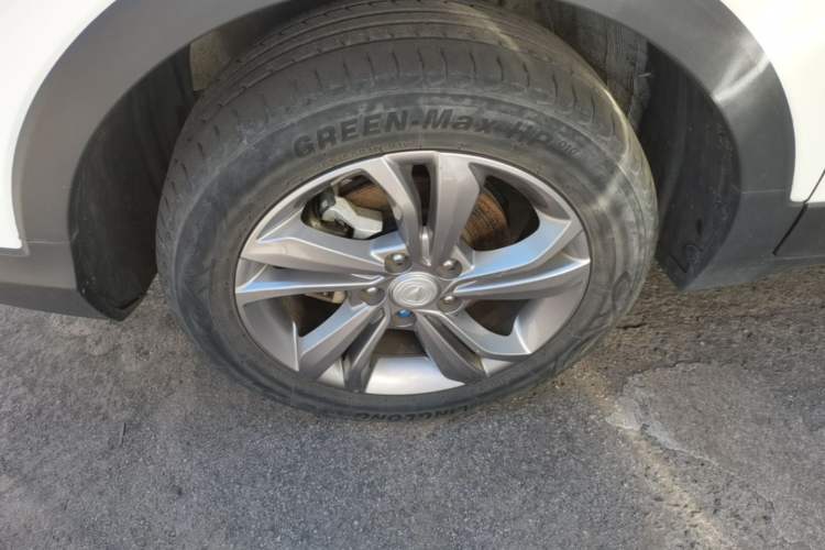 Used CHANGAN CS15 2021 1.5L Automatic Entry-Level Trim Left Front Wheel Hub