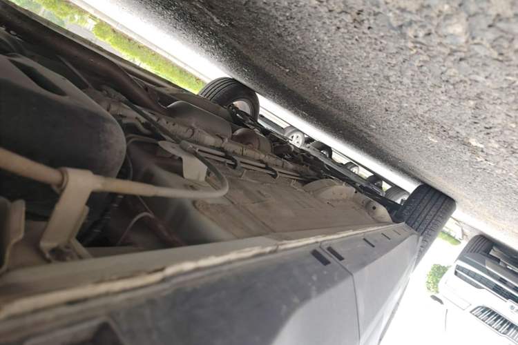 Used CHANGAN CS15 2021 1.5L Manual Entry-Level Trim Left Side Sill