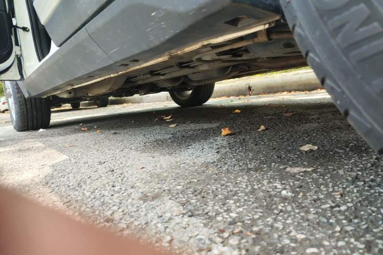 Used CHANGAN CS15 2021 1.5L Automatic Entry-Level Trim Left Side Sill
