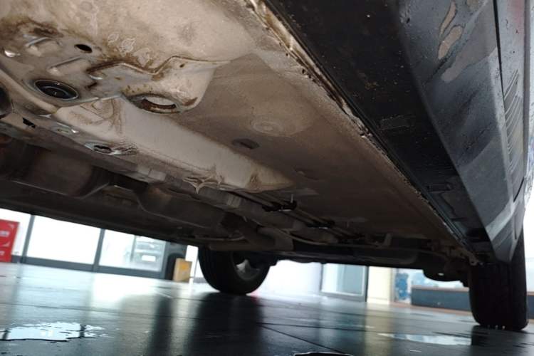 Used CHANGAN CS15 2021 1.5L Automatic Entry-Level Trim Left Side Sill