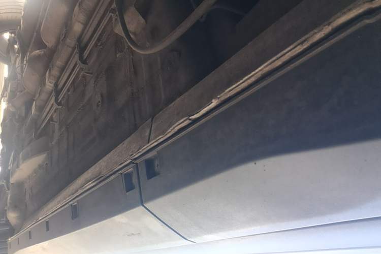 Used CHANGAN CS15 2021 1.5L Automatic Entry-Level Trim Left Side Sill