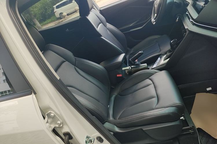 Used CHANGAN CS15 2021 1.5L Automatic Entry-Level Trim Right Front Seat