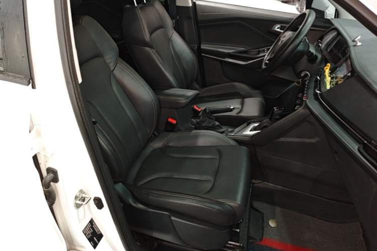 Used CHANGAN CS15 2021 1.5L Automatic Entry-Level Trim Right Front Seat