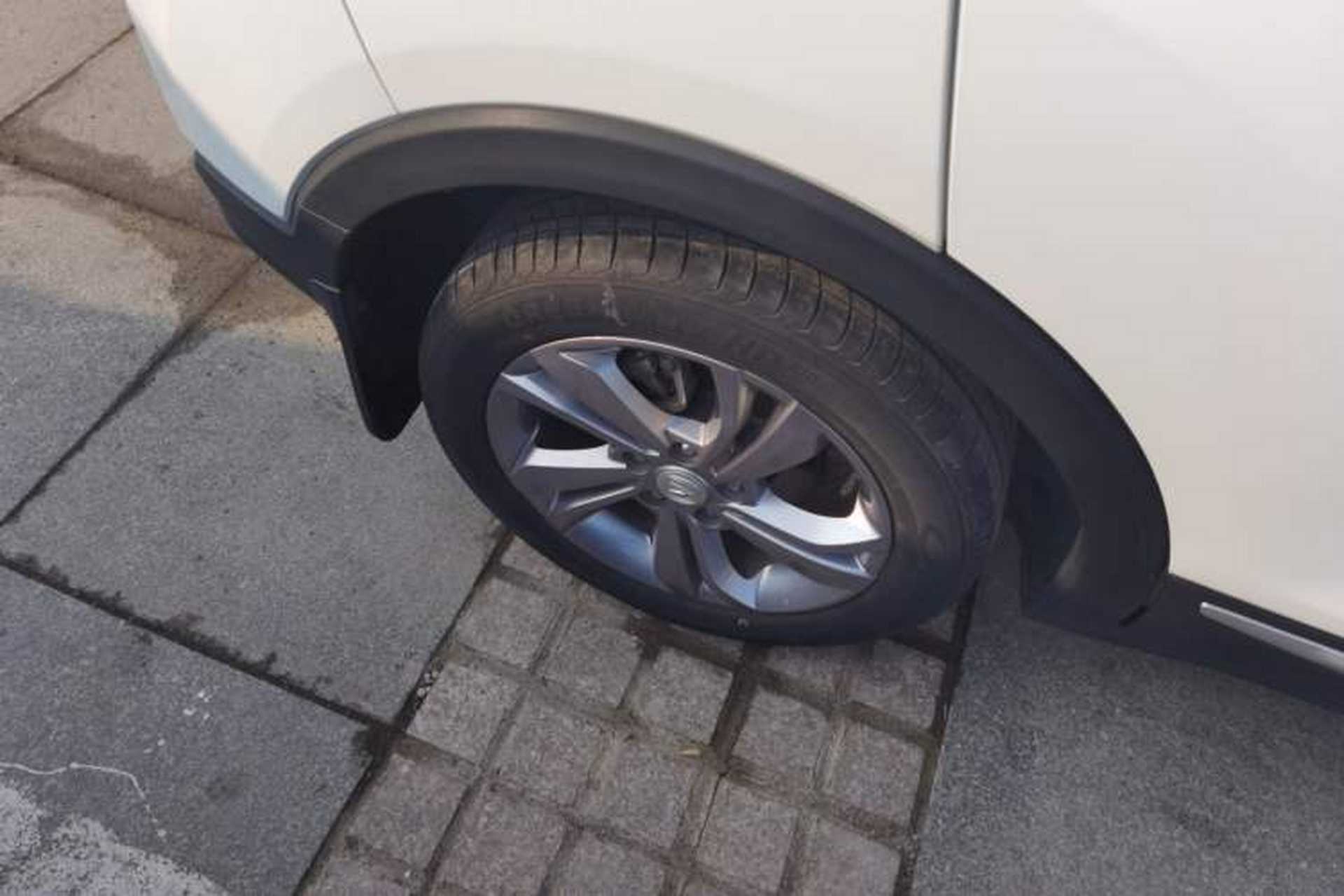 Used CHANGAN CS15 2021 1.5L Automatic Entry-Level Trim Right Rear Wheel Hub