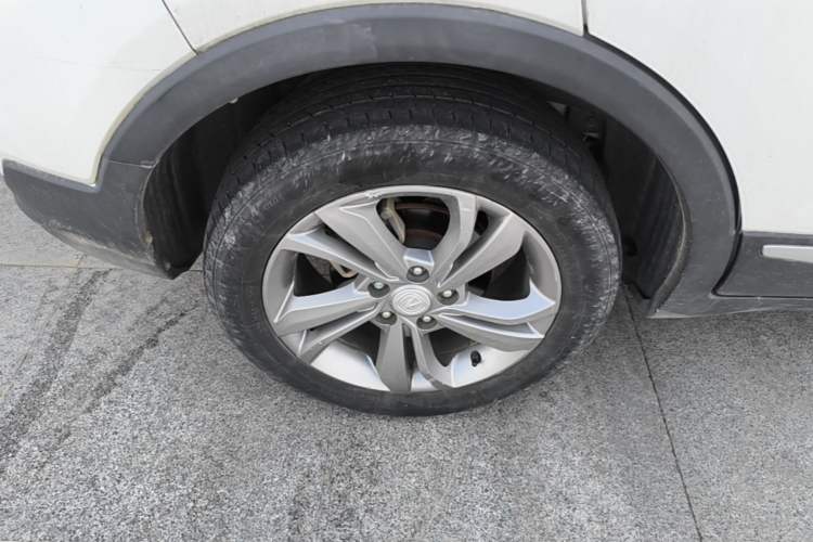 Used CHANGAN CS15 2021 1.5L Automatic Entry-Level Trim Right Rear Wheel Hub