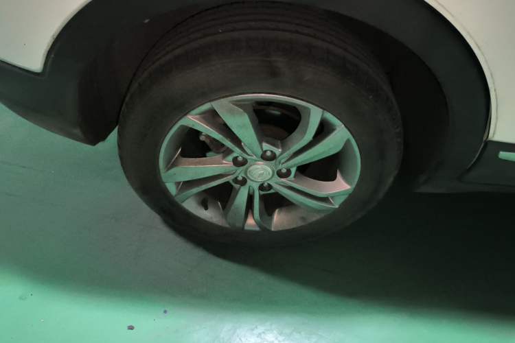 Used CHANGAN CS15 2021 1.5L Manual Entry-Level Trim Right Rear Wheel Hub