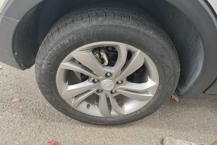 Used CHANGAN CS15 2021 1.5L Automatic Entry-Level Trim Right Rear Wheel Hub