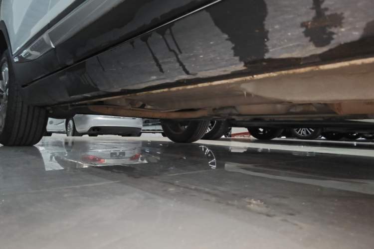 Used CHANGAN CS15 2021 1.5L Automatic Entry-Level Trim Right Side Sill