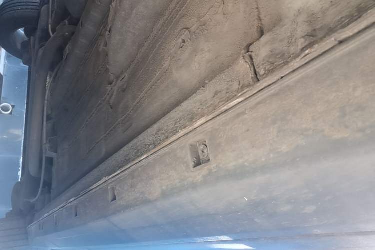 Used CHANGAN CS15 2021 1.5L Automatic Entry-Level Trim Right Side Sill