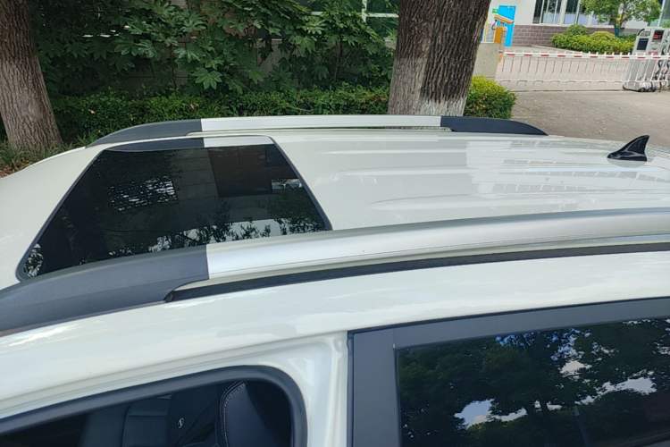 Used CHANGAN CS15 2021 1.5L Automatic Entry-Level Trim Roof