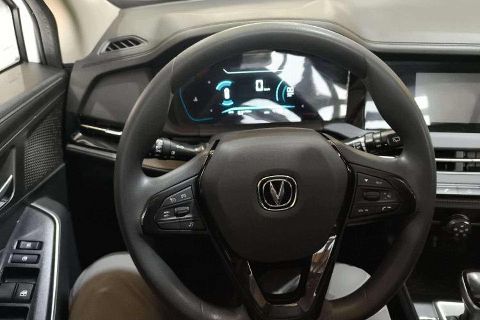 Used CHANGAN CS15 2021 1.5L Automatic Entry-Level Trim Steering Wheel
