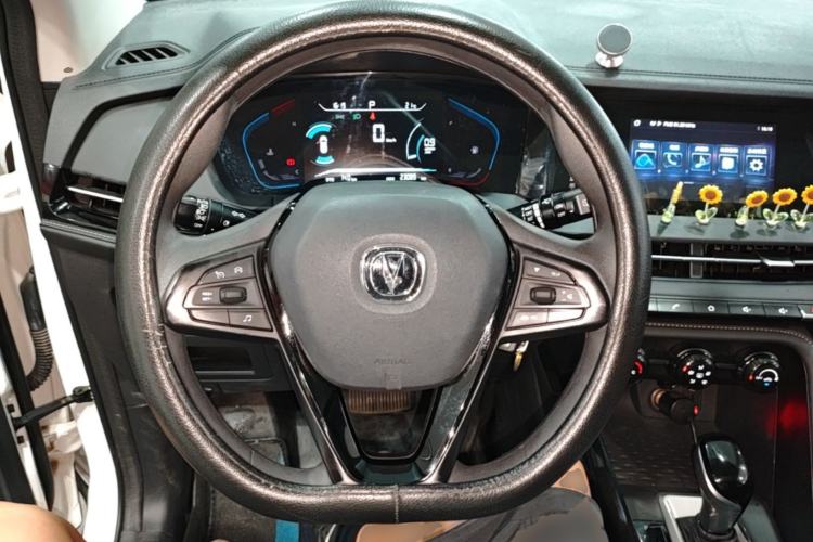 Used CHANGAN CS15 2021 1.5L Automatic Entry-Level Trim Steering Wheel