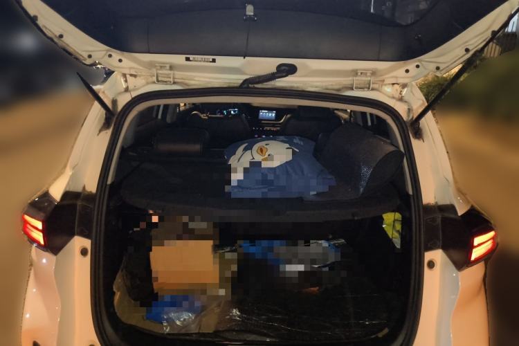 Used CHANGAN CS15 2021 1.5L Manual Entry-Level Trim Trunk