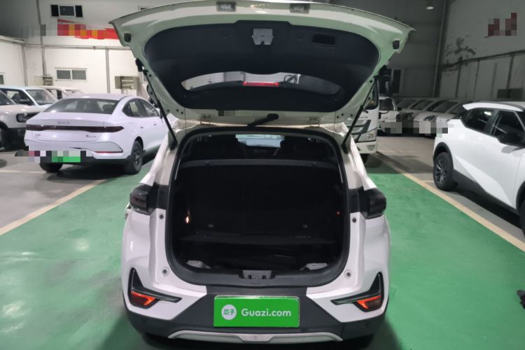 Used CHANGAN CS15 2021 1.5L Manual Entry-Level Trim Trunk