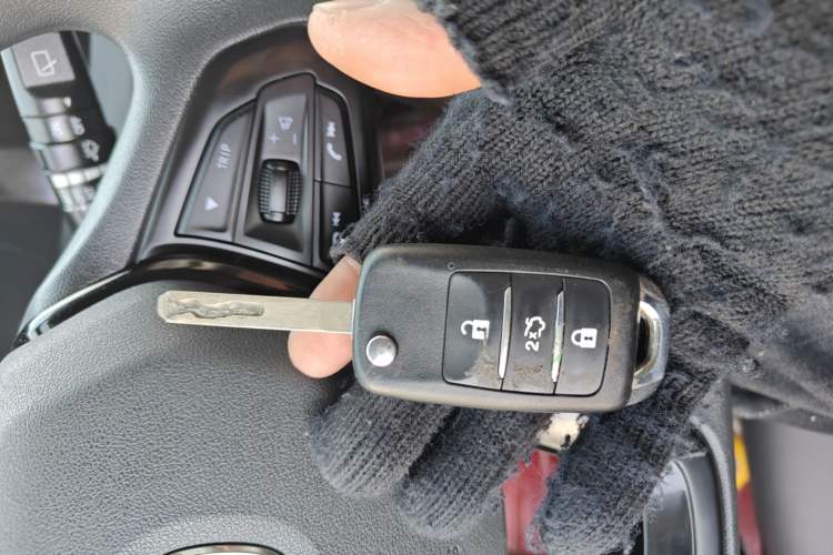 Used CHANGAN CS15 2021 1.5L Manual Entry-Level Trim Vehicle Key