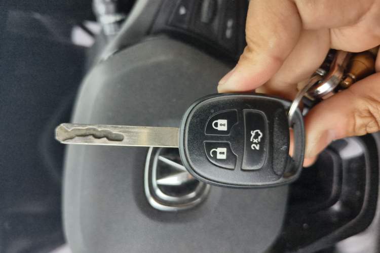 Used CHANGAN CS15 2021 1.5L Manual Entry-Level Trim Vehicle Key