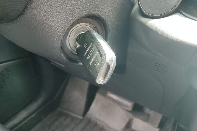 Used CHANGAN CS15 2021 1.5L Automatic Entry-Level Trim Vehicle Key
