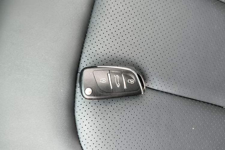 Used CHANGAN CS15 2021 1.5L Automatic Entry-Level Trim Vehicle Key