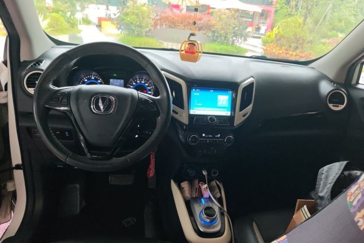 Used CHANGAN CS15EV 2018 350i Center Console