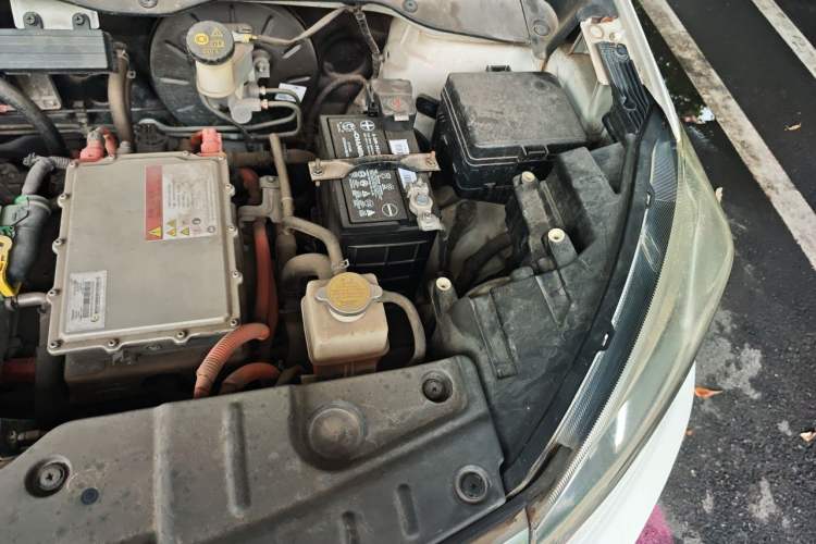 Used CHANGAN CS15EV 2018 350i Engine Bay Left