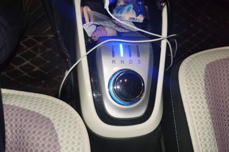 Used CHANGAN CS15EV 2018 350e Gear Lever