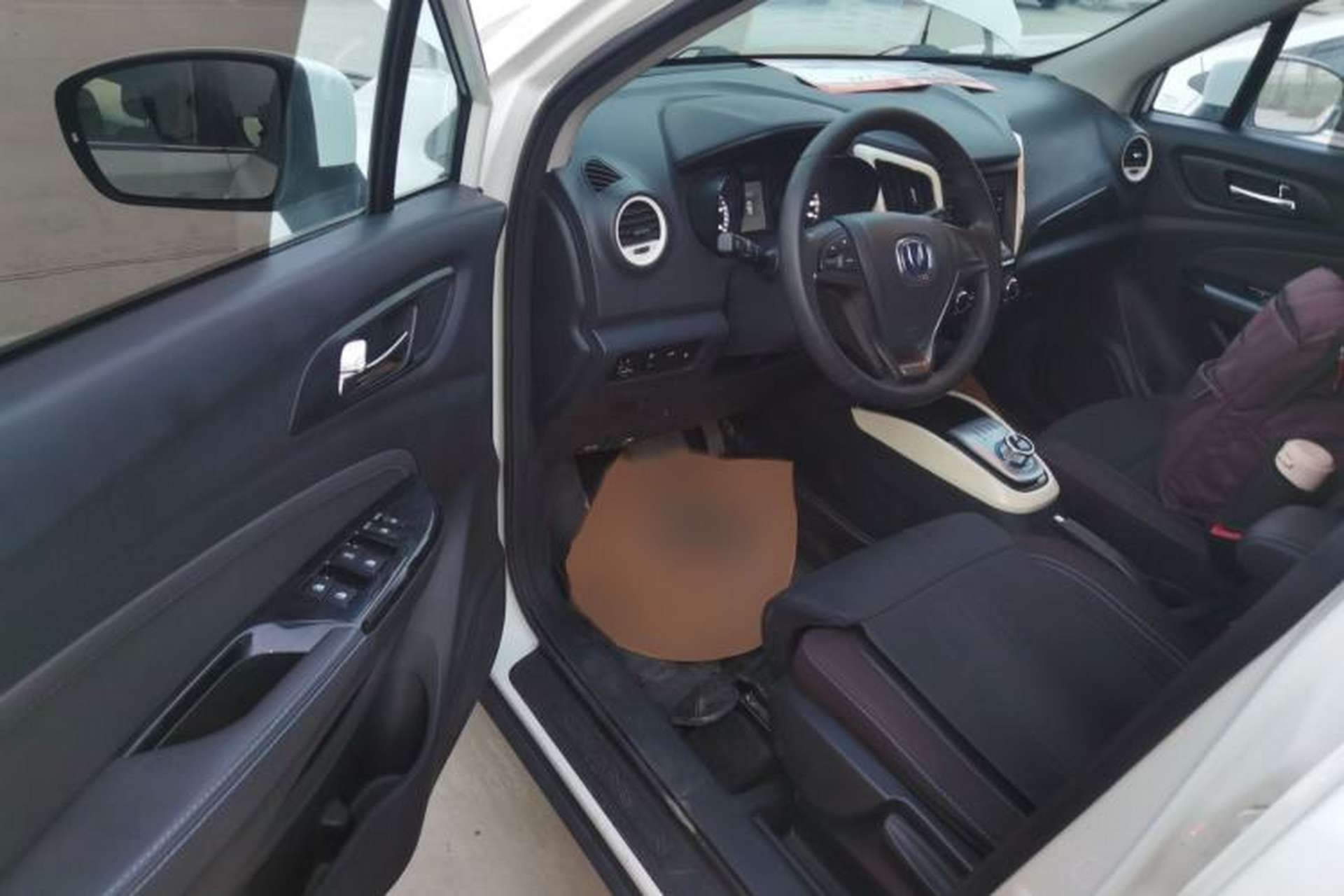 Used CHANGAN CS15EV 2018 350e Interior 3