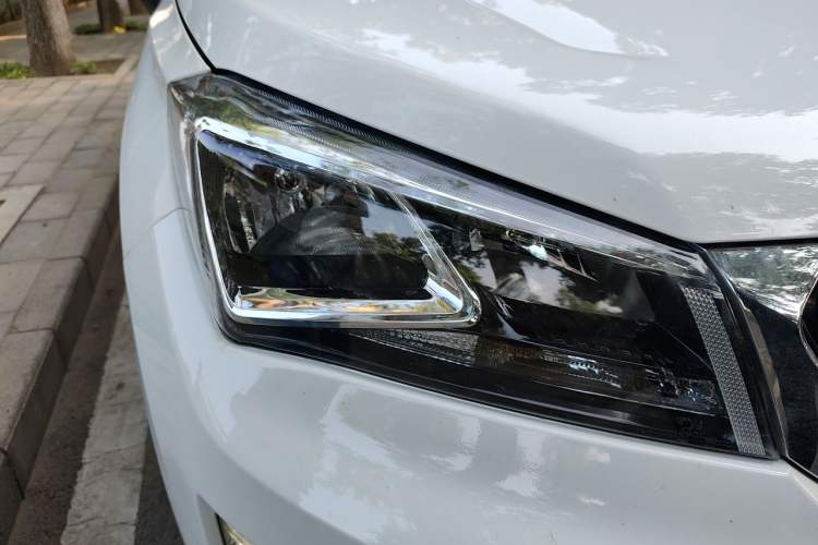 Used CHANGAN CS15EV 2018 350i Right Front Headlight