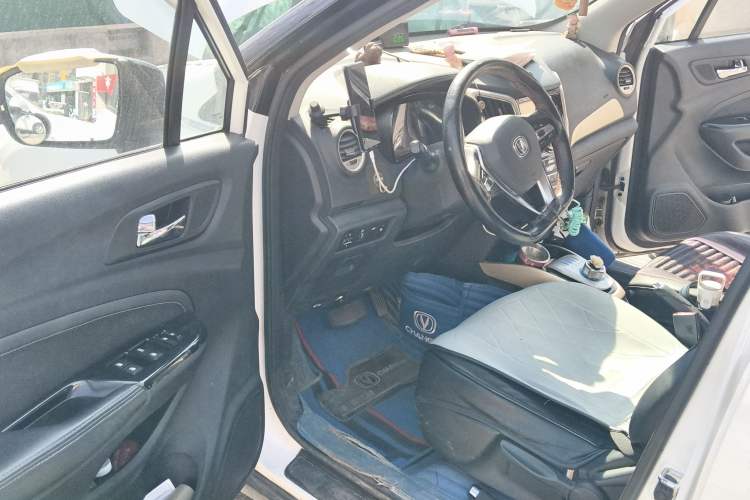Used CHANGAN CS15EV 2019 400i model Driver Seat