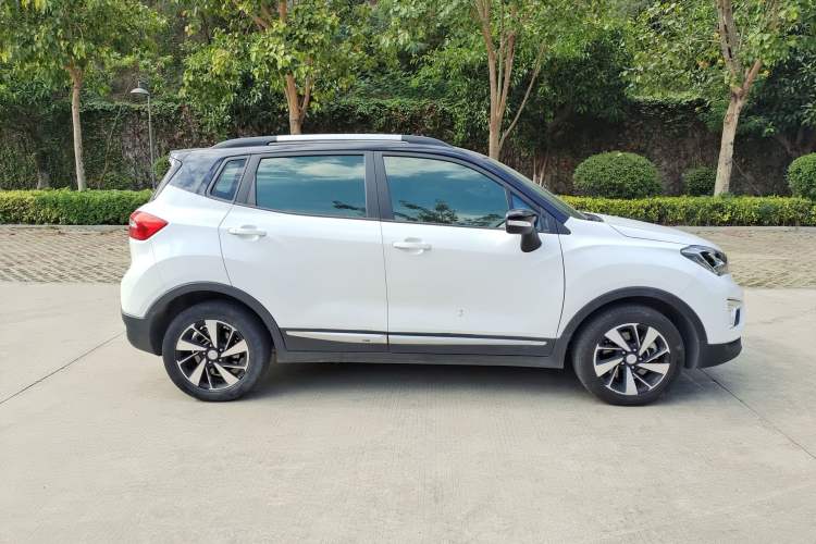 Used CHANGAN CS15EV 2019 400i model Exterior 2