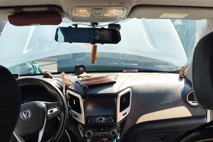 Used CHANGAN CS15EV 2019 400i model Headliner