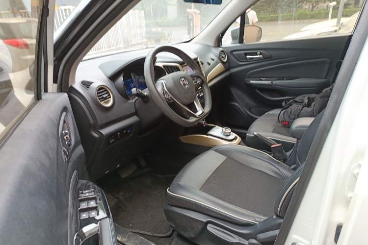 Used CHANGAN CS15EV 2019 400i model Left Front Seat